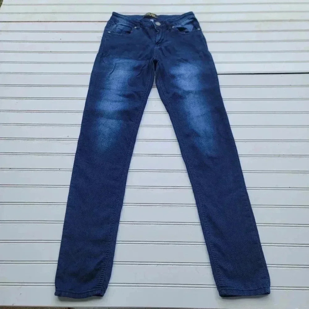 Sweet look Premium Jeans  Medium Wash Mid-rise Blue Stretch Leg 26x29 Sz XS